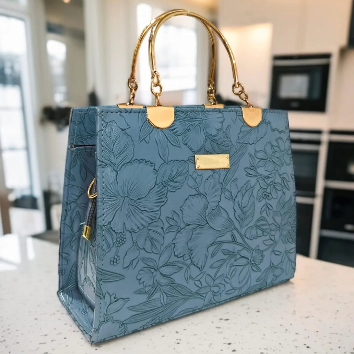 Luxury flowers box blue